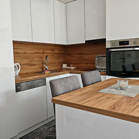Nermin Apartment